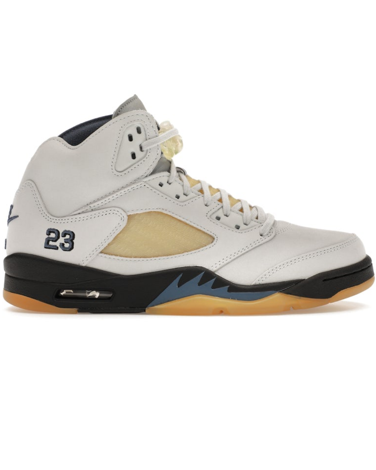 Air Jordan 5 Retro A Ma Maniére Dawn fullscreen image