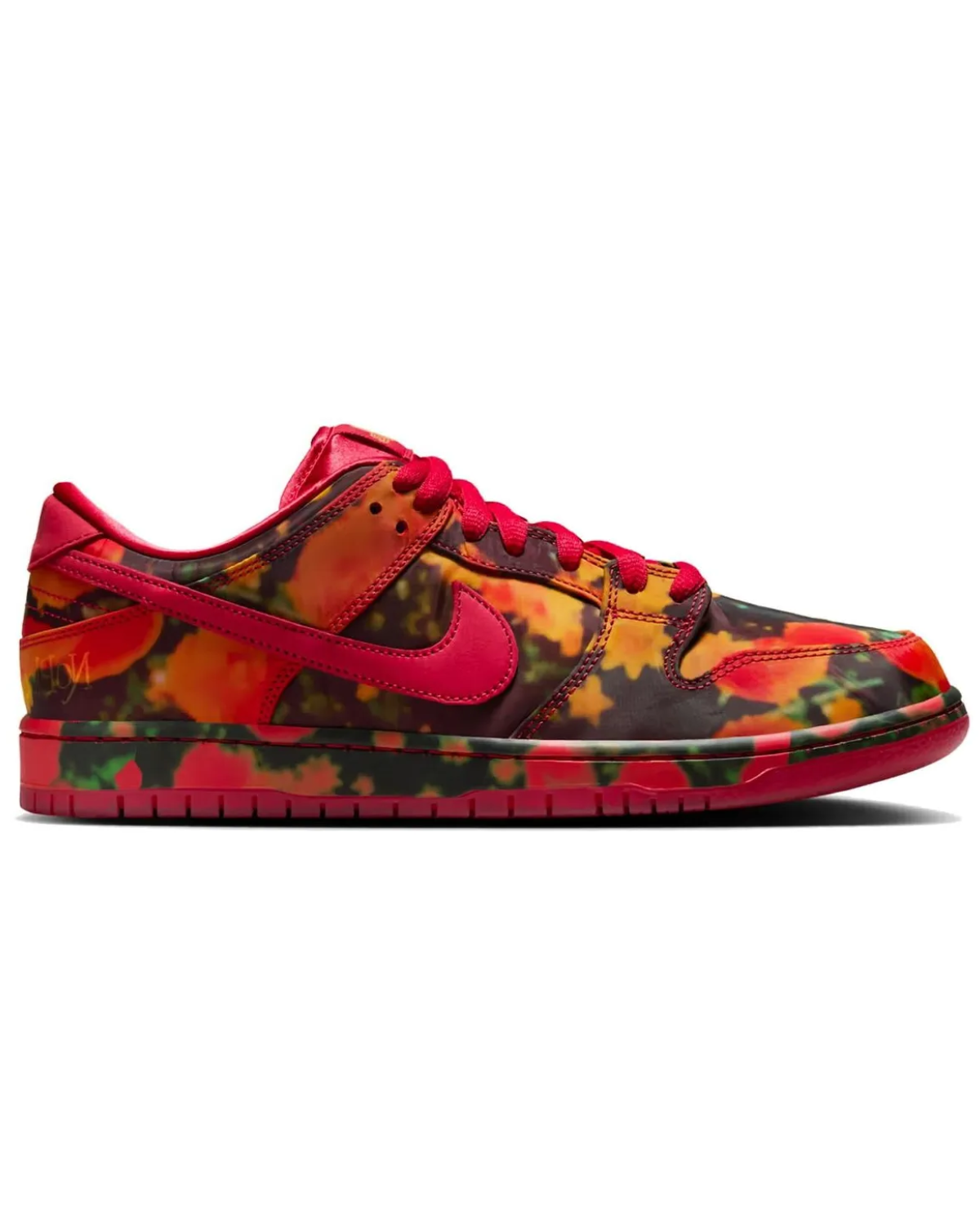 Nike SB Dunk Low The Wizard of Oz Poppy Field Image