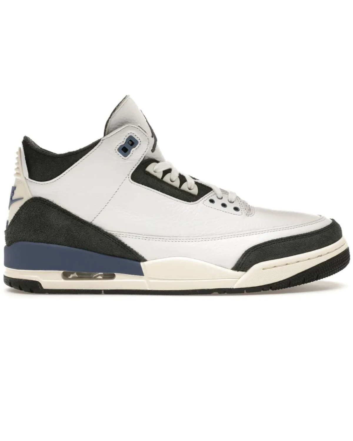 Air Jordan 3 Retro OG SP A Ma Maniére Diffused Blue Image